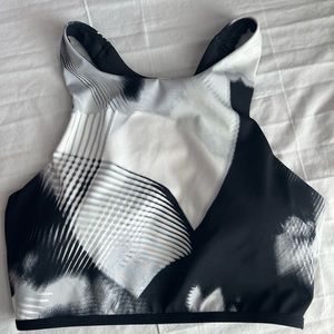 Under armour sports bra high neck